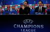 Gianluigi Buffon in Massimiliano Allegri na novinarski konferenci na Wembleyju. Juventus je leta 2015 in 2017 igral v finalu Lige prvakov, zdaj pa je pred težko nalogo, da se prebije v četrtfinale. Foto: Reuters