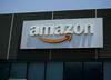 Amazonove delnice so se zadnji teden podražile za 5,6 odstotka in prvič presegle vrednost 2.000 dolarjev. Ko bo prvi kupec pripravljen plačati za eno delnico 2.050 dolarjev, bo tržna vrednost podjetja dosegla tisoč milijard dolarjev. Foto: Reuters