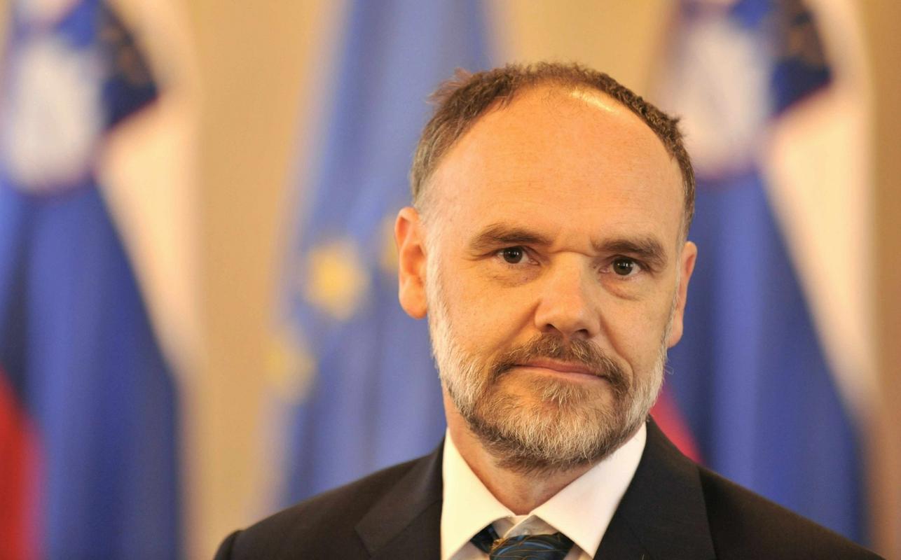 Roman Jerala, sintezni biolog s Kemijskega inštituta, meni, da cepiva ne bo težko razviti. Foto: BoBo/Žiga Živulović Roman Jerala, sintezni biolog s Kemijskega inštituta, meni, da cepiva ne bo težko razviti. Foto: BoBo/Žiga Živulović