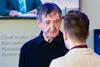 Janez Čuček je že dopolnil 80 let, a še vedno veliko piše in aktivno spremlja informativne oddaje. Foto: MMC RTV SLO/ Miloš Ojdanić