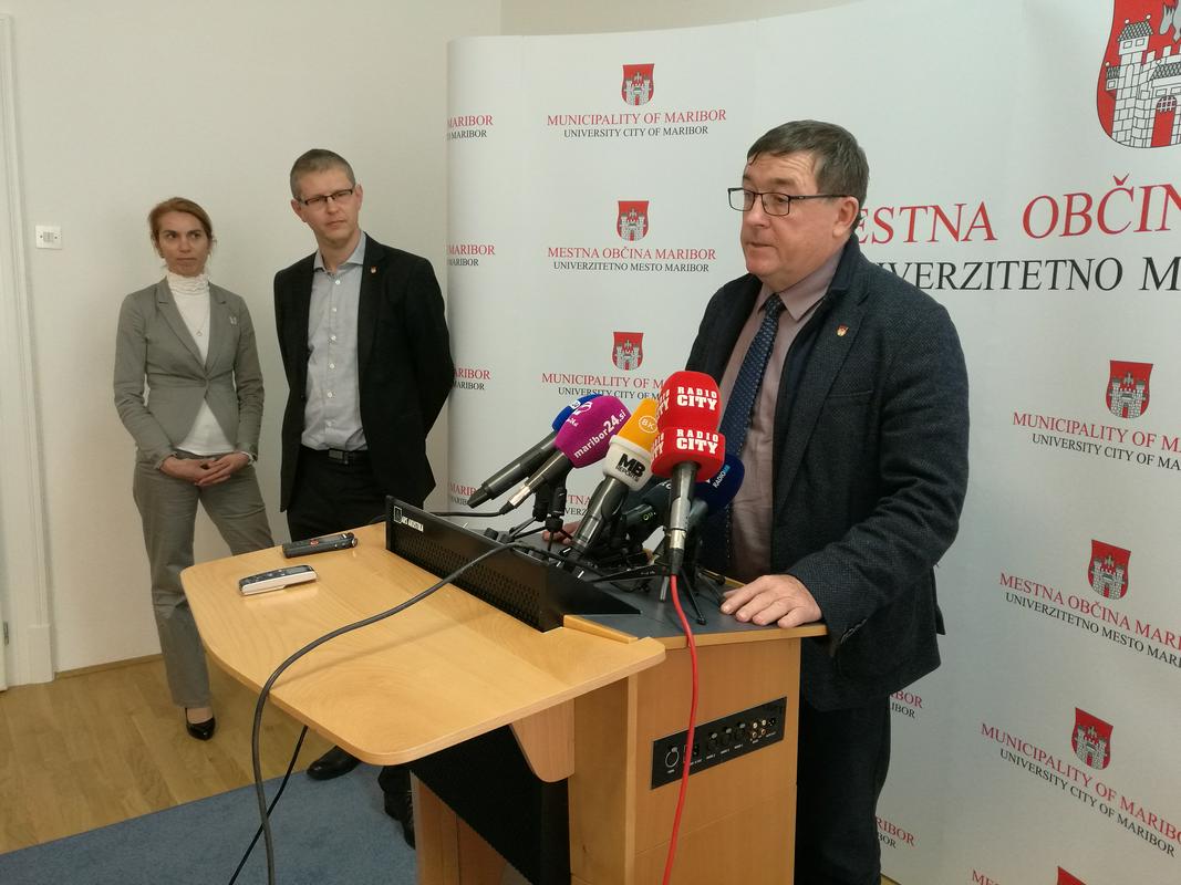 Od mesta direktorja mariborske mestne uprave se poslavlja tudi Simon Štrancar