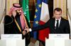 Savdskega princa Mohameda bin Salmana je v pariškem Louvreu na triurni večerji gostil francoski predsednik Emmanuel Macron. Foto: Reuters