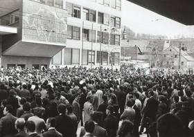 Študentje so zasedli Aškerčevo leta 1971.