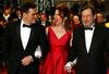 Lars von Trier (na desni) v družbi igralcev Siobhan Fallon Hogan in matta Dillona na premieri v Cannesu. Foto: Reuters