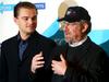 Oskarjevca Steven Spielberg in Leonardo DiCaprio sta že skupaj filmsko ustvarjala, in sicer pri filmu Ujemi me, če me moreš. Foto: EPA
