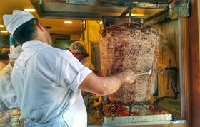 Poljsko meso v Sloveniji varno, sporni zgolj pripravki za kebab