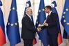 Boris Cavazza received the Golden Order for Services for his extraordinary achievements in film and theater over the past 50 years. Foto: Urad predsednika republike/Tamino Petelinšek