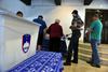Na letošnjih lokalnih volitvah se za funkcijo občinskega svetnika poteguje več kot odstotek prebivalstva Slovenije. Foto: BoBo