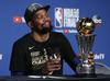 Kevin Durant je drugo leto zapored postal MVP finala. Tudi v naslednjih letih želi ostati v Oaklandu. Foto: EPA