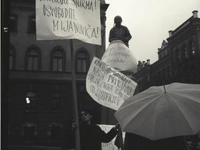 Protestni shod pred univerzo: uvod v zasedbo Filozofske fakultete