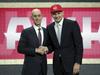 Luka Dončić je bil na naboru s strani Atlante izbran kot tretji, a so se Hawksi z Dallasom dogovorili za menjavo, tako da bo 19-letni Ljubljančan v novi sezoni Lige NBA nosil dres Mavericksov. Foto: AP