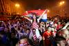 Hrvaši navijači so prepričani o uspehu svojih reprezentantov. Bodo res zmagovalci svetovnega prvenstva? Foto: Reuters