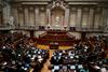 Zakon mora podpisati še predsednik Marcelo Rebelo de Sousa, ki je prvotni različici dal veto. Foto: Reuters