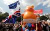 Balon, ki upodablja Trumpa