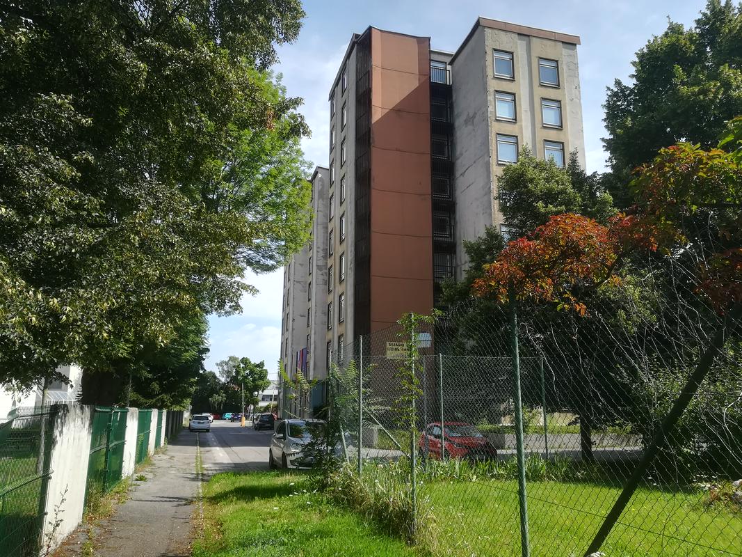 Dijaški dom Lizike Jančar pred nujno energetsko obnovo