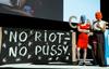 V okviru filmskega festivala Human Rights bo danes v zagrebškem kinu Tuškanac nastopil ruski umetniško-aktivistični kolektiv Pussy Riot s svojo prenovljeno glasbeno-gledališko predstavo Riot Days. Foto: Reuters