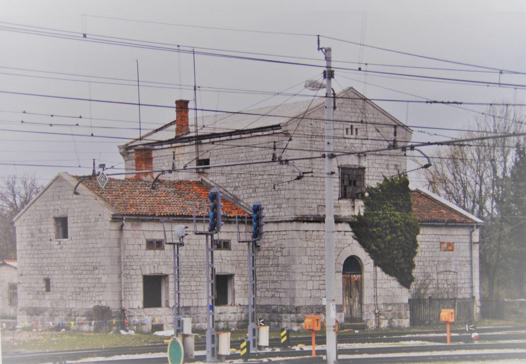divača