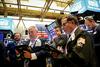 Na Wall Streetu zadnji teden ni prinesel posebnih premikov. Vrednost indeksa Dow Jones se od ponedeljka do petka ni opazneje spremenila. Foto: Reuters