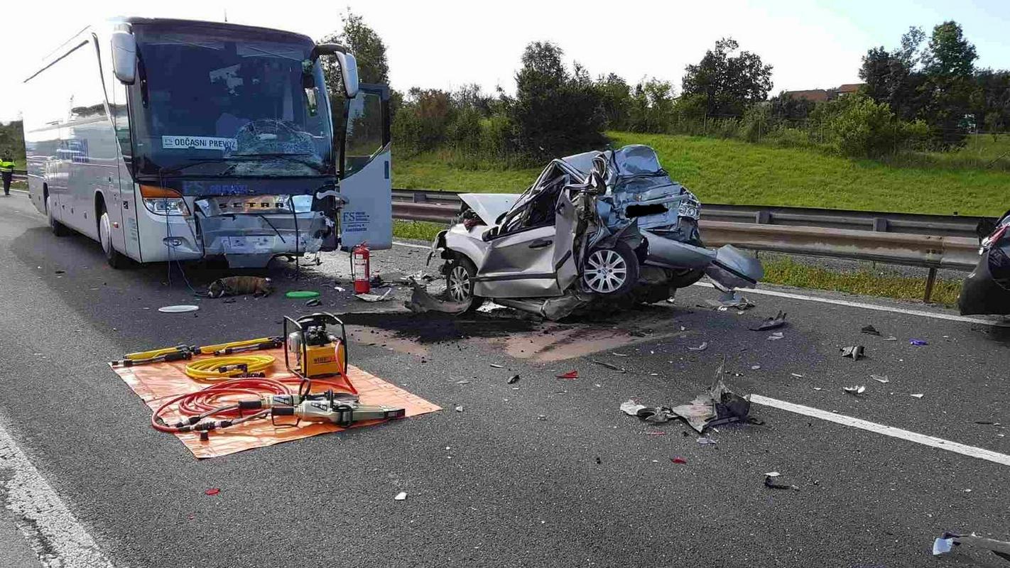 Prometna Nesreča Na Primorski Avtocesti Terjala Smrtno žrtev Radio Koper