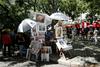 Trenutno si skromnih 140 kvadratnih metrov na Place du Tertre v neposredni bližini bazilike deli okrog 130 umetnikov. Foto: Reuters