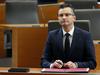 Marjan Šarec je po tajnem glasovanju, na katerem ga je podprlo 55 poslancev, podpisal prisego. Foto: BoBo