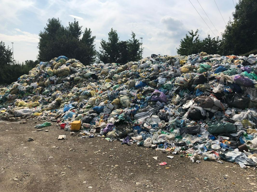 V Mariboru manj odpadne plastike in sveč