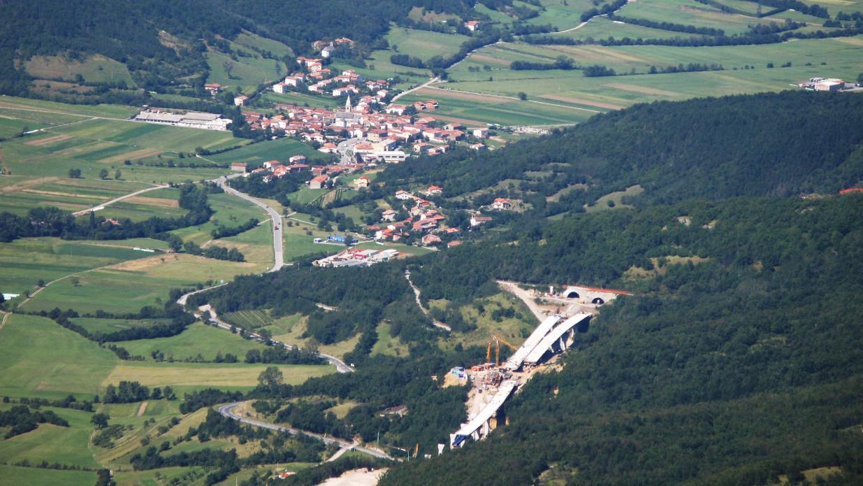 Podnanos