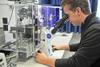 Znanstveni konzorcij z odseka za molekularne in biomedicinske znanosti Instituta Jožefa Stefana je odkril in opisal antikoagulantni protein iz kačjega strupa, ki močno zavira strjevanje krvi in obeta razvoj inovativnega terapevtskega sredstva za zdravljenje venske trombembolije. Foto: BoBo