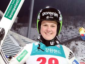 Ema Klinec third in Klingenthal