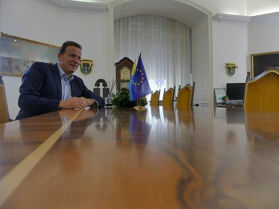 Bojan Šrot