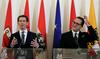 Avstrijski kancler Sebastian Kurz in podkancler Heinz-Christian Strache sta skeptična do predloga ZN-a glede migracij. Foto: Reuters