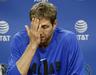 Dirk Nowitzki je pustil neizbrisen pečat v Dallasu, v letošnji sezoni pa bo v vlogi rezervista, ko bo okreval. Foto: EPA