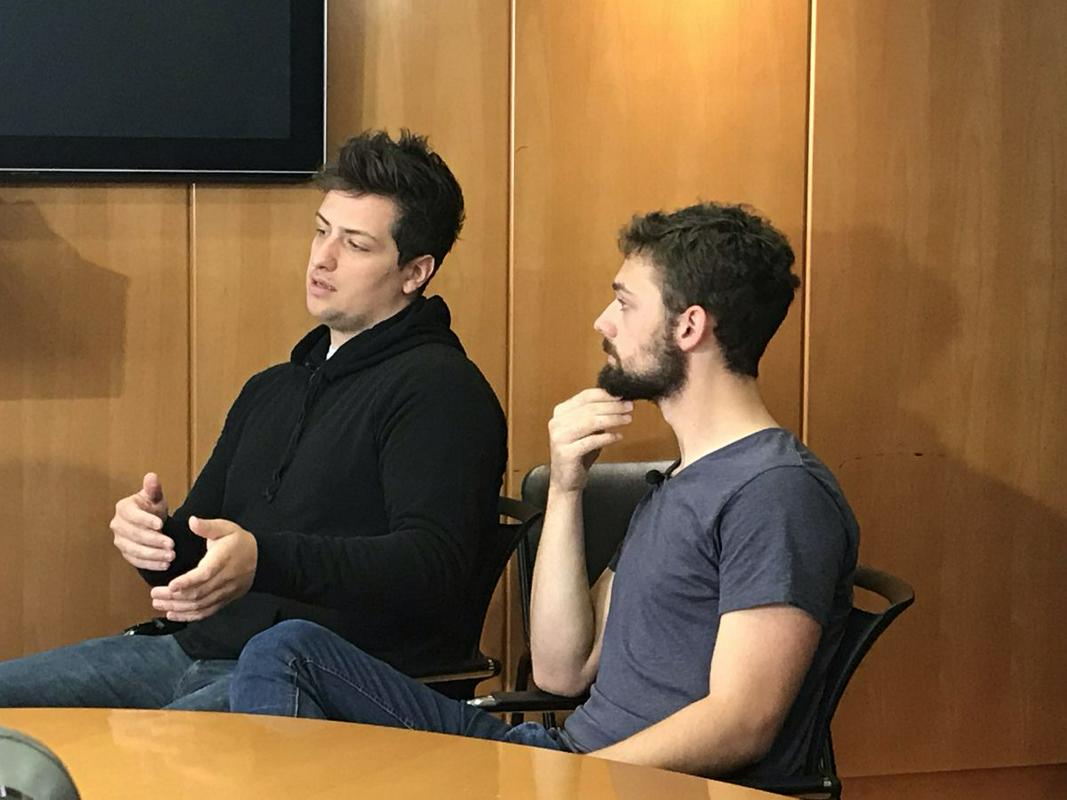 Vid in Amadej sta se o Velenju pogovarjala s Špelo, ki je v projektu Grem volit! sodelovala že v času predsedniških in parlamentarnih volitev. Foto: MMC RTV SLO