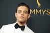 Malek je največji vtis do zdaj naredil s svojo vlogo v seriji Mr Robot. Ustvarjalci serije so zdaj pred četrto in tudi zadnjo sezono. Foto: Reuters