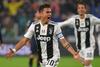 Stadion v Torinu se je zatresel že po 42 sekundah igre, ko je Dybala dosegel vodilni gol. Foto: Reuters
