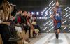Ljubljanski teden mode LJFW je odprla modna revija Matee Benedetii, ki je v Sloveniji pionirka trajnostnega ustvarjanja. Predstavila se je s prestižno in s cenovno dostopnejšo linijo ter tudi z moško modo. Foto: BoBo/Borut Živulović