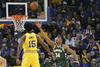 Milwaukee je odčital lekcijo Golden Statu in pokazal preostalim izzivalcem, kako se je treba lotiti prvakov, ki so tudi letos nesporni prvi favoriti Lige NBA. Foto: Reuters