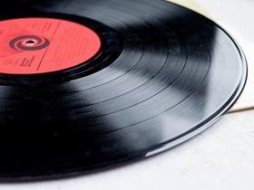 Peter Carl Goldmark ... oče popularnega formata vinilnih plošč "LP"