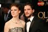 Kit Harrington in Rose Leslie nista poročena še niti pol leta, pa so tu že prve navedbe o njegovih skokih čez plot. Foto: AP