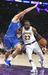 Nikola Vučević je dobil tudi drugi dvoboj proti LeBronu Jamesu v osmih dneh. Orlando je šele drugič v 29-letni zgodovini dobil obe tekmi proti LA Lakersom v sezoni. Foto: Reuters