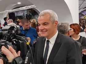 Iz mariborskih volilnih štabov: pri Arsenoviču odpiranje šampanjcev, Kanglerju vrnitev ni uspela