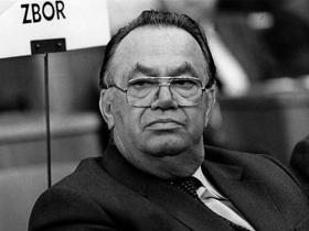 13. december: Na današnji dan leta 1999 je umrl politik Stane Dolanc