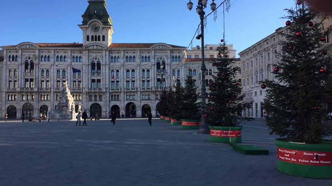 Trieste Natale Immagini.L Atmosfera Natalizia A Trieste Rtvslo Si