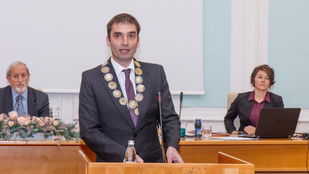Klemen Miklavič je prisegel kot novi župan Mestne Občine Nova Gorica.