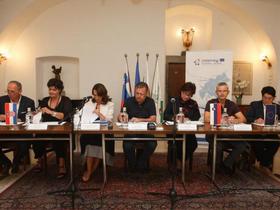 Fizioterapija, delovna terapija, zdravstvena nega in dietetika na voljo v projektu Crosscare