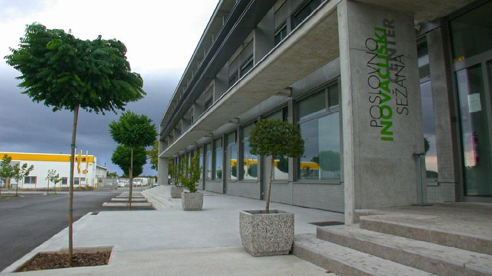 Radio Koper/Inkubator|