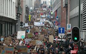 Belgijski mladostniki namesto v šole na demonstracije za okoljske ukrepe