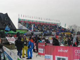Shiffrinova vodi, v finalu Hrovatova in Štuhčeva
