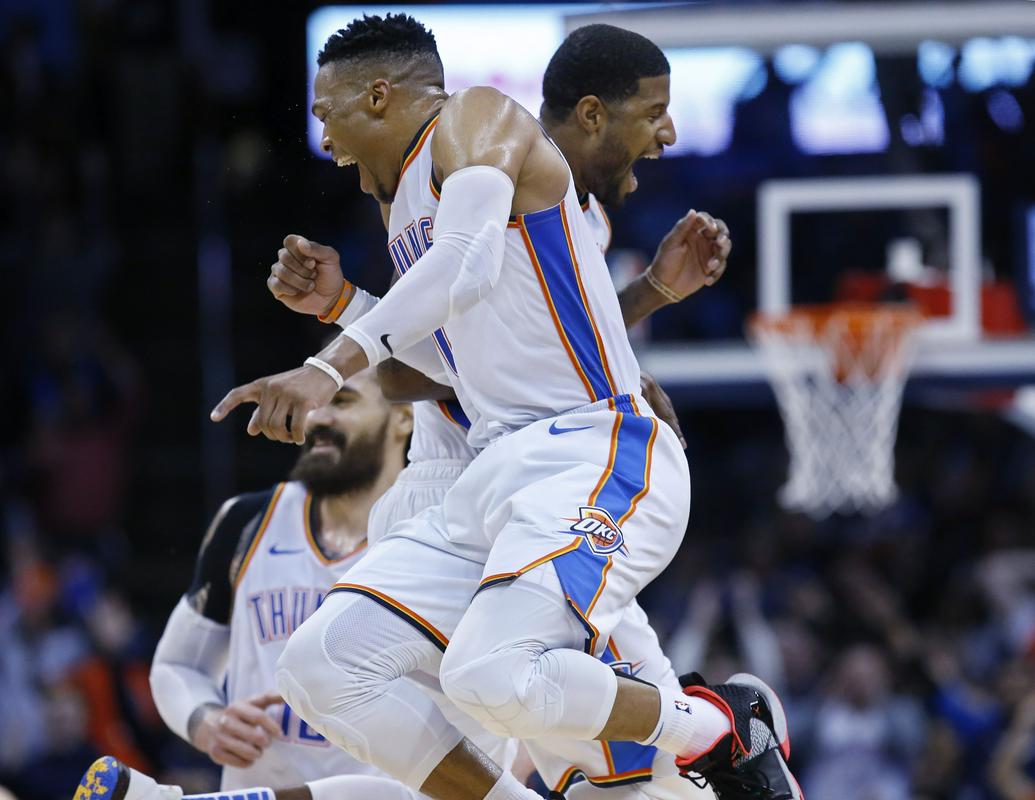 Russell Westbrook in Paul George sta imela imeniten večer Foto: AP Russell Westbrook in Paul George sta imela imeniten večer Foto: AP