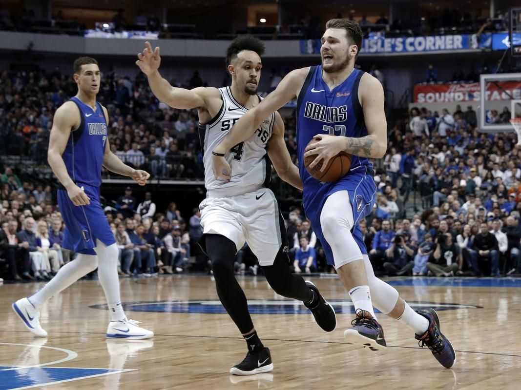 Derrick White in soigralci so zelo dobro ustavili Dončića. Foto: AP Derrick White in soigralci so zelo dobro ustavili Dončića. Foto: AP